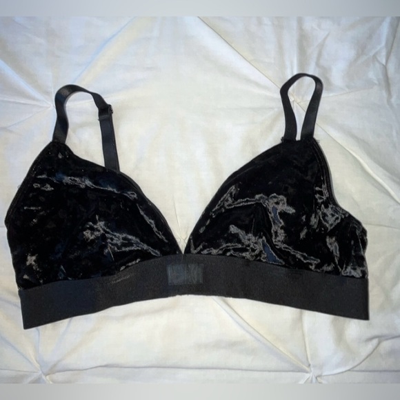 Victoria’s Secret PINK Black Velvet Unpadded Bralette SIZE LARGE - Picture 3 of 5